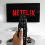 Comparing IPTV subscription features before choosing a plan